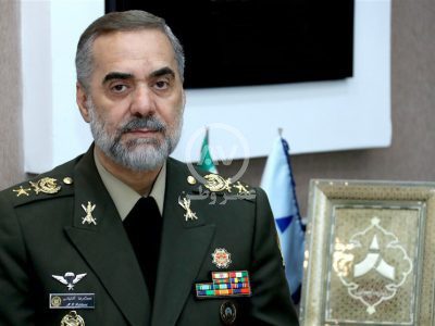 امیر آشتیانی در گفتگو با وزیر دفاع عراق: انجام عملیات زمینی در غزه اوضاع را پیچیده تر خواهد کرد