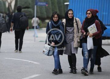 تیپ دانشجویی مطلوب از نظر شورای آراستگی یک دانشگاه/ عکس