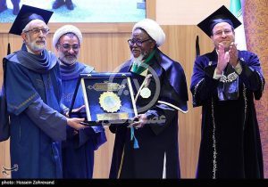 عکس لباس عجیب حدادعادل و وزیر رئیسی در یک مراسم
