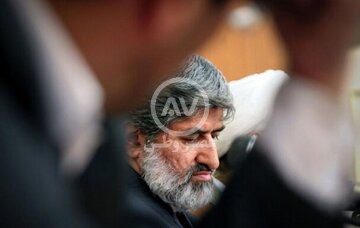 علی مطهری: نه اقدام مسلحانه داشته ام نه سطل آشغال آتش زده ام، اساسا این کارها را بلد نیستم!