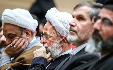 کیهان: آیت‌الله مصباح از امام در باره رفتن به جبهه سوال کرد؛ امام فرمودند هر وقت من رفتم جبهه شما هم بروید