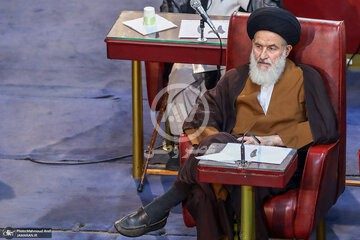 پوتین به رهبری گفت من را به عنوان فرزند خودتان قبول کنید/این بچه‌مَچه‌ها نظر می‌دهند که در ایران و چین چرا چنین کارهایی می کنند