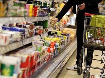سال سخت‌ در انتظار طبقات فقیر/ کالاهای اساسی گران‌تر می‌شود؟