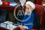 روزنامه جوان: روحانی این ذهنیت را دارد که در مجلس آتی بسیار محتمل است خبرگان مجبور به گرفتن تصمیم سخت و مهم شود، اما پیش بینی نکرده که شاید خودش هم نباشد / اطرافیان او تلاش می‌کنند او را در جایگاهی بالاتر از ریاست جمهوری تصور کنند