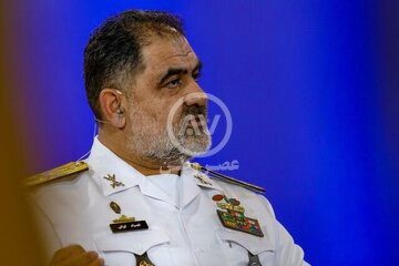 خبر موشکی مهم فرمانده نیروی دریایی ارتش /ناوشکن ها به چه موشک هایی مجهز شدند؟