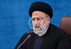 رئیسی به کرمان رفت/ حضور بامدادی بر سر مزار سردار سلیمانی +عکس