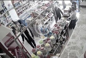 تحلیل روزنامه جوان از واقعه کرمان: در سالهای اخیر اقدامی برای مسدودسازی مرزها و جمع آوری سلاحها انجام نشد/طالبان به شکل گیری بحرانها دامن زد