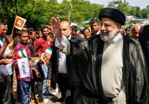 پوشش دختران و زنانی که از رئیسی در سریلانکا استقبال کردند چگونه بود؟