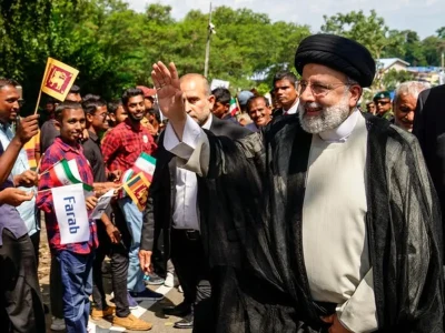 پوشش دختران و زنانی که از رئیسی در سریلانکا استقبال کردند چگونه بود؟