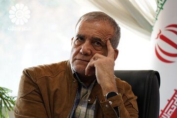 پزشکیان: بزرگان ما وقتی مریض می شوند سریع به اروپا می روند /روز به روز وضع کشور بدتر می شود