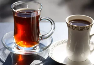 دوئل صبحگاهی قهوه و چای؛ کدامیک برای سلامتی مفیدتر است؟