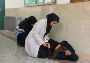 در دومین روز مهر ماه دانش‌آموز تبریزی از طبقه چهارم مدرسه سقوط کرد