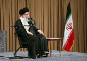 پیام مهم رهبر انقلاب: جنایتکاران صهیونیست بدانند بسیار کوچکتر از آنند که به ساخت مستحکم حزب‌الله لبنان صدمه‌ مهمی وارد کنند