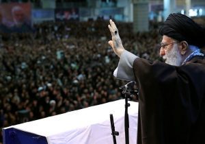 امروز یک ایران مهمان پدر است