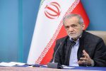 پزشکیان: انتقاد‌ها را با جان و دل می‌پذیریم/ برخورد قاطع دولت با گران‌فروشی‌ها