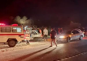 ۶ مصدوم بر اثر تصادف پرایدبار با پیکان، در جاده قیروکارزین