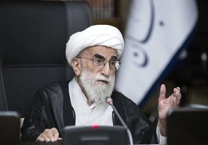 آیت‌الله جنتی: قانون اساسی نگاه متعالی نسبت به زنان دارد