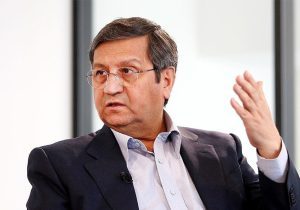 انتقاد همتی به پایین بودن قیمت بنزین/ این قیمت به نفع کسانی است که چند خودرو دارند