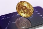 بیت‌کوین برای اولین بار سقف ۱۰۰ هزار دلار را شکست