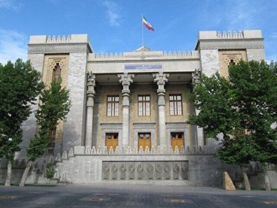 تصمیم‌گیری در مورد آینده سوریه تنها بر عهده مردم این کشور است