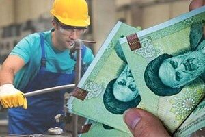 جدیدترین تصمیم درباره دستمزد ۱۴۰۴ کارگران/ حقوق کارگران چقدر افزایش می‌یابد؟