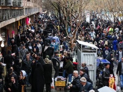 روزنامه جمهوری اسلامی: برخی موسسات، پول‌های کلان را می‌بلعند و خاصیتی هم برای کشور ندارند/ چرا هر سازمانی برای خودش خبرگزاری و پژوهشگاه دارد؟
