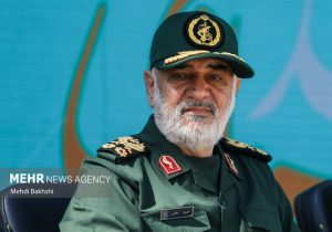 سرلشکر سلامی: جوانان سرانجام  سوریه را از دست بیگانگان خارج می‌کنند