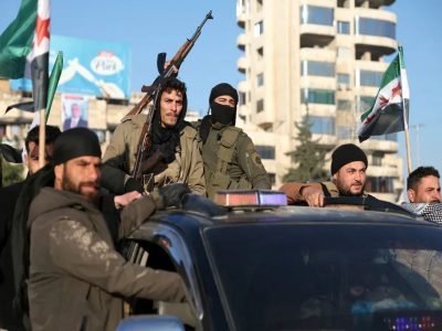 صداوسیما: تحریر‌ الشام گفته است به اماکن مقدس سوریه آسیبی نخواهد زد / حمله به سفارت ایران در دمشق کارِ گروه مسلط بر سوریه نبوده