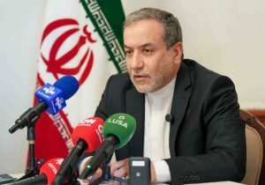 عراقچی: ایران ‌و گروه‌های مقاومت پشتیبان سوریه هستند