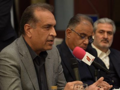 عضو اتاق بازرگانی یزد: طبق قانون جدید حجاب، اگر در یک هتل بی حجابی مشاهده شود، صاحب آن باید سود سه ماهش را به دولت بدهد؛ دو سال هم ممنوع الخروج می‌شود/ چرا [درباره قوانین] مشورت گرفته نمی‌شود