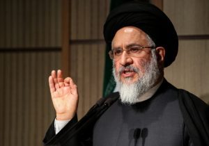 نامه آیت الله محقق داماد به مراجع تقلید در مورد قانون حجاب: قوۀ مجریه آن را غیرقابل اجرا و برخلاف مصالح عامه می‌داند/ تصویب این قانون، خلاف منویات و تذکرات مرجعیت است