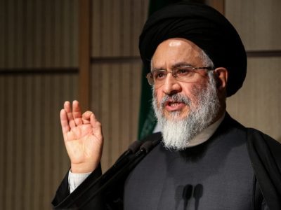نامه آیت الله محقق داماد به مراجع تقلید در مورد قانون حجاب: قوۀ مجریه آن را غیرقابل اجرا و برخلاف مصالح عامه می‌داند/ تصویب این قانون، خلاف منویات و تذکرات مرجعیت است