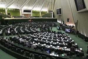 نامه برخی نمایندگان به شورای عالی فضای مجازی علیه رفع فیلترینگ؛ طرح این موضوع هدیه شگفتانه به دشمنان در جنگ نرم است/ تحت تاثیر فضای هیجانی قرار نگیرید