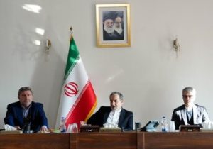 نشست ارکان اطلاع رسانی دولت به میزبانی عراقچی برگزار شد