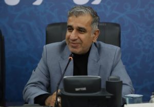 نقد دانشجویان را باید برپایه قانون و اقناع سازی پاسخ داد