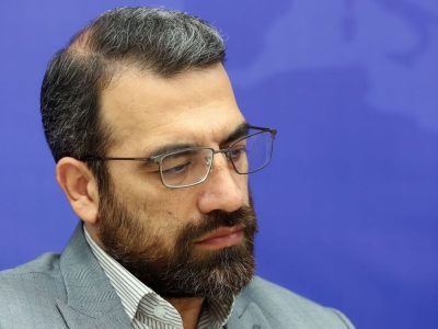 نماینده مجلس: مهاجرت نخبگان دروغ است ؛ نخبگان دارند برمی‌گردند چون اقتصاد هیچ کشور دیگری خوب نیست