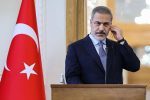 وزیر امور خارجه ترکیه: به حمایت از تمامیت ارضی و حاکمیت سوریه ادامه خواهیم داد/ از بازیگران بین‌المللی انتظار داریم که از مردم سوریه در تشکیل یک دولت فراگیر حمایت کنند/ صلح دائمی در سوریه، از طریق توافق ملی بین طرف‌های سوری محقق می‌شود