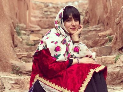 پلیس می‌گوید پرستو احمدی، خواننده «کنسرت فرضی»، به همراه خانواده از ساختمان فراجا مازندران خارج شده است