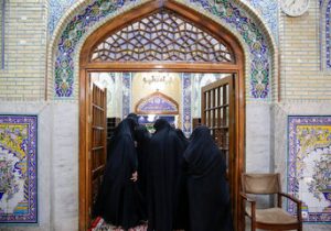 استاد حوزه علمیه: از قرن دهم تا الان فقها با مرجعیت زنان مخالفت کرده‌اند/ نظر رهبری به سال ها قبل باز می‌گردد