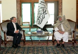 عراقچی با رئیس الوزرا حکومت سرپرست افغانستان دیدار کرد