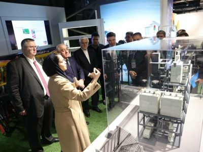بازدید شرکت کنندگان اجلاس اقتصادی خزر ازنمایشگاه دستاوردهای علمی ایران
