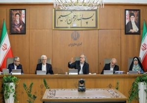 تشکیل کمیته سه نفره برای بررسی افزایش اختیارات استانداران مرزی در دولت