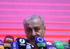 رضا درویش: با استقلال هم نظر هستیم؛ «حجاب» کردیم جواب برخی را ندادیم