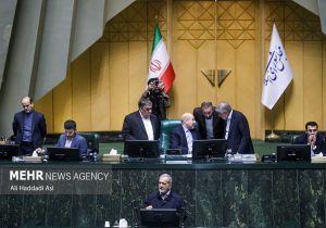فردا نوسانات بازار ارز با حضور رئیس‌جمهور در مجلس بررسی می‌شود