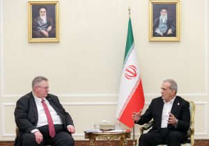 معاون نخست‌وزیر روسیه با پزشکیان دیدار کرد