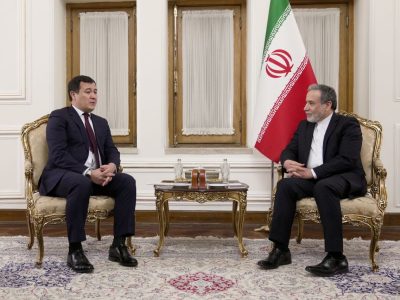 معاون وزیر امور خارجه قزاقستان با عراقچی دیدار کرد