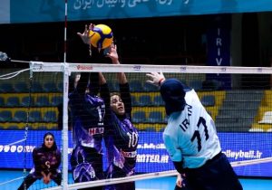 ۴ تیم نیمه‌نهایی لیگ برتر والیبال بانوان مشخص شد