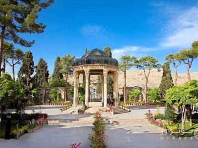 آسمان فارس صاف ، گاهی ابری همراه کاهش محسوس دما
