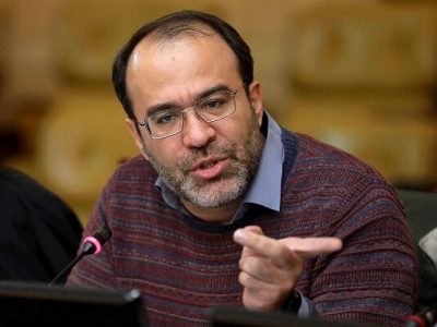 بانک مرکزی باید با اقتدار بیشتری وارد عمل شود