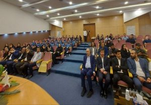 مراسم بدرقه زنان فوتسال؛ تاج: همه از این تیم انتظار قهرمانی دارند